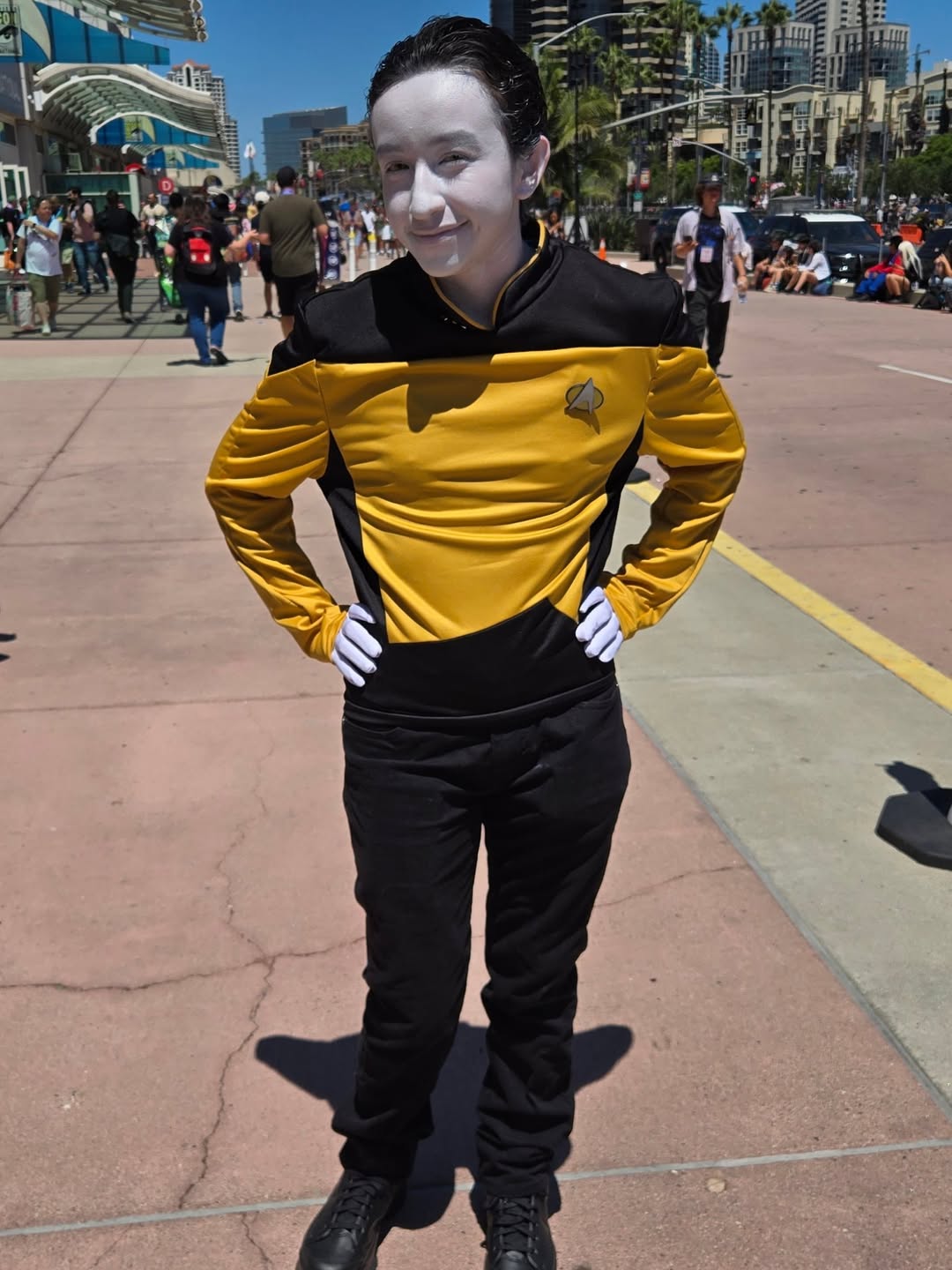 an image of me (emilio) in real life dressed up as data from star trek: tng in front of the san diego
    comic con convention center.